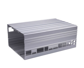 La protuberancia de aluminio industrial perfila recinto eléctrico con trabajar a máquina del CNC