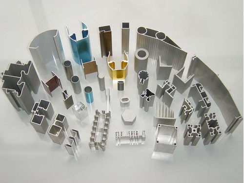 T5 / Perfiles de la protuberancia de la ventana de aluminio T6, formas de aluminio de la protuberancia de la pintura del polvo