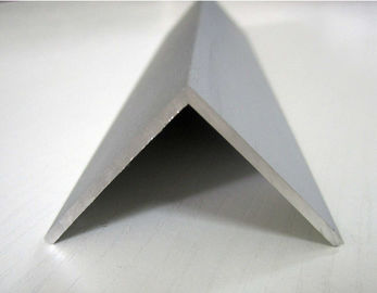 6061 - La protuberancia de aluminio de la esquina del perfil de la construcción T6 perfila la plata para la tira del LED