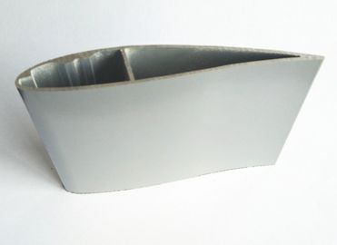 El polvo plateado pintó las cuchillas del extractor/los perfiles de aluminio de la protuberancia
