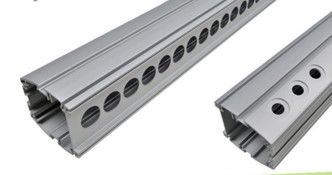 El polvo pintó la aleación de aluminio 6063/6061/6005 de las protuberancias de la columna hueco