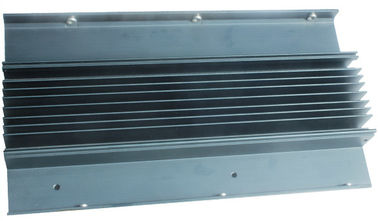 Perfil de aluminio industrial de encargo con el taladro y la sección, cubierta del intercambio de calor