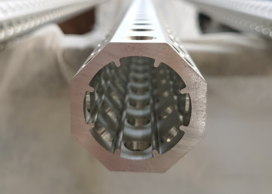 Mecanizado CNC personalizado Perfiles industriales de aluminio para equipos de brazo mecánico / automatización