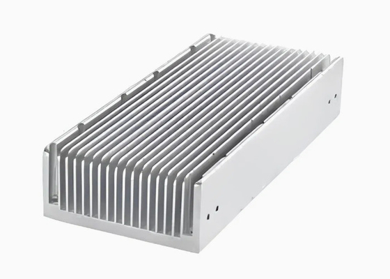 Perfiles de extrusión de aluminio de radiador anodizado plateado