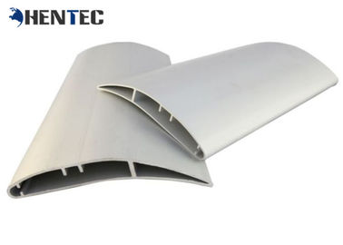 De poca velocidad en grandes cantidades anodizada de las protuberancias industriales de aluminio del perfil de la aspa del ventilador