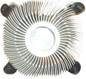 Muela la lámpara/la luz llevadas los perfiles de aluminio acabadas de la protuberancia del disipador de calor con trabajar a máquina del CNC