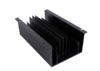 La cubierta eléctrica sacó los perfiles de aluminio con CNC que trabajaba a máquina, cubierta del PWB