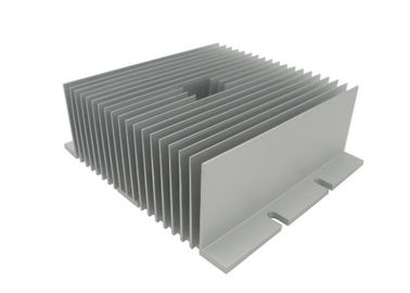 El artículo anodizó la perforación de aluminio/que perforaba de los perfiles de la protuberancia del disipador de calor