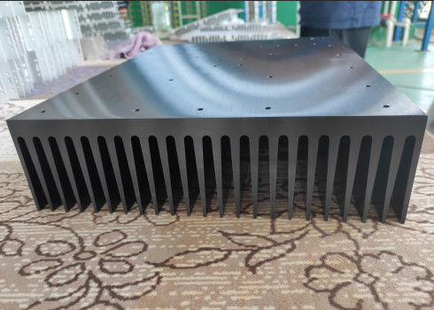 6063 anodizó perfiles de aluminio estándar de la protuberancia del disipador de calor