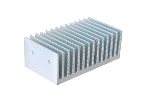 Perfiles de aluminio anodizados del disipador de calor de la protuberancia del radiador estándar