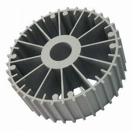 La protuberancia de aluminio del disipador de calor del CNC que trabaja a máquina perfila 6063-T5 para las máquinas
