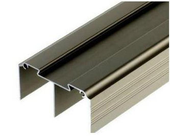 De oro/plata anodizó las protuberancias de aluminio del perfil para la pared de cortina
