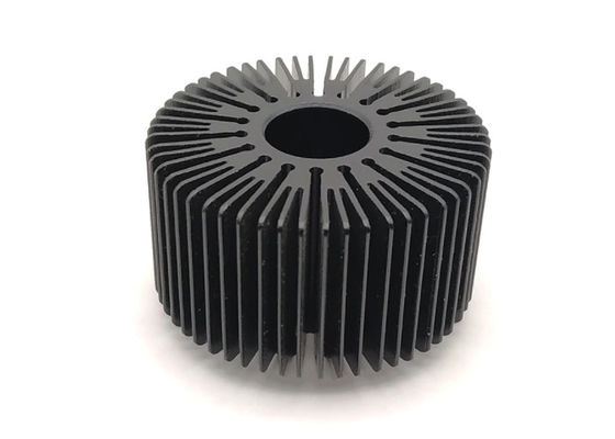 T4 llevó la protuberancia de aluminio del disipador de calor perfila negro brillante anodizada