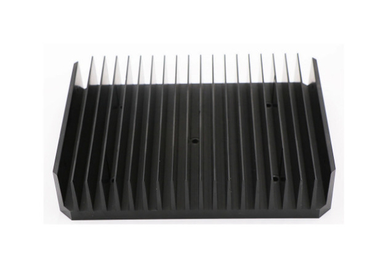 El negro anodizó 6060 perfiles de aluminio T66 de la protuberancia del disipador de calor