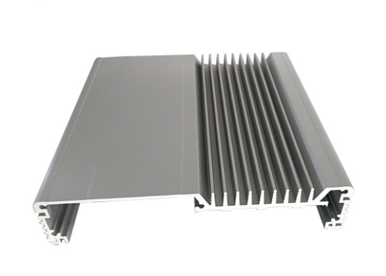 Disipador de calor de aluminio de la protuberancia del ordenador 6063 industriales de encargo