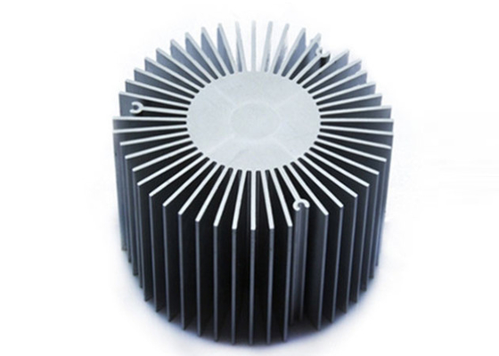 La protuberancia de aluminio llevada de doblez del disipador de calor perfila 6005 la aleación T66